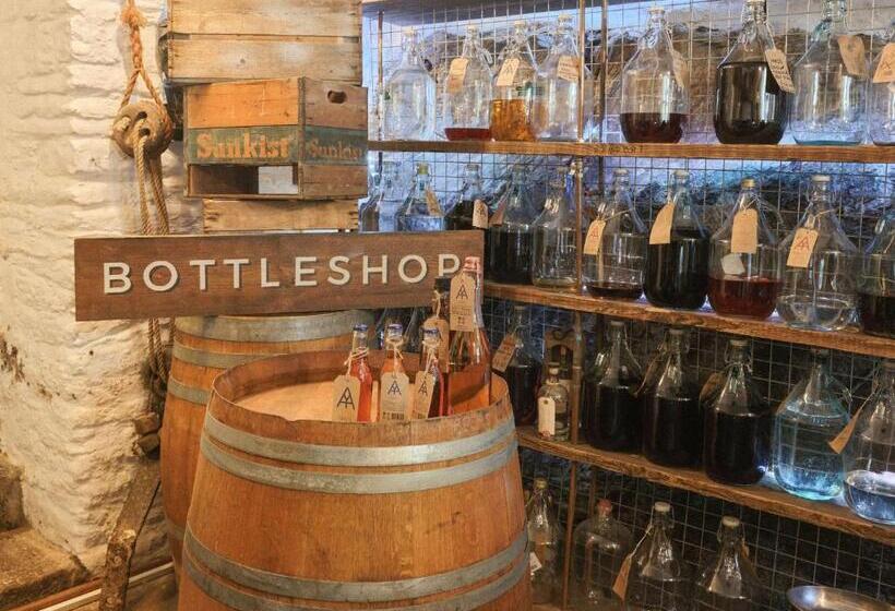 호텔 The Old Ferry Inn