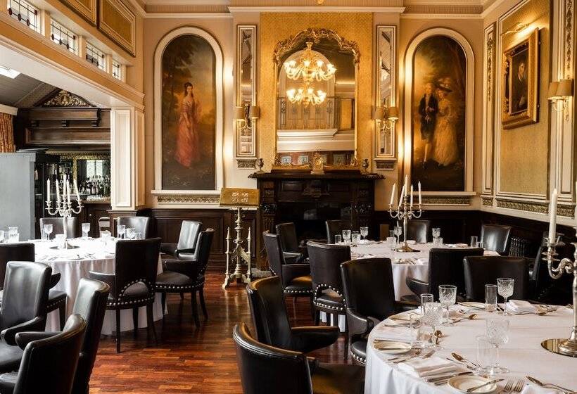 Отель The Old Inn