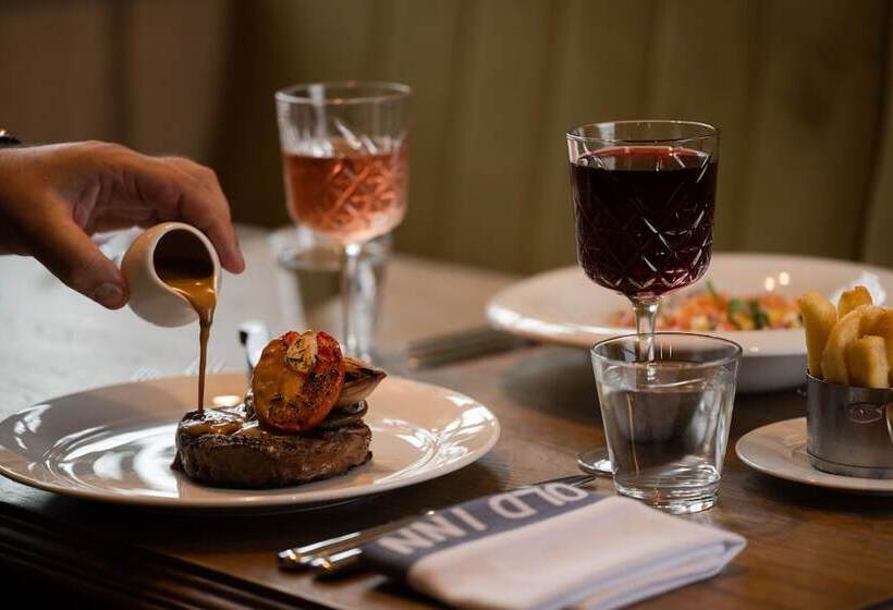 Отель The Old Inn