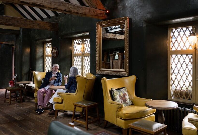 Отель The Old Inn