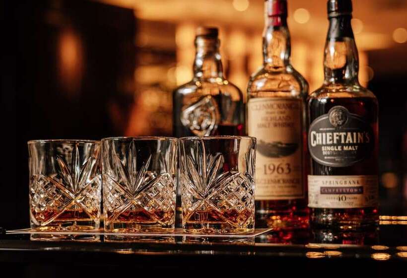 The Park Tower Knightsbridge, A Luxury Collection Hotel, London