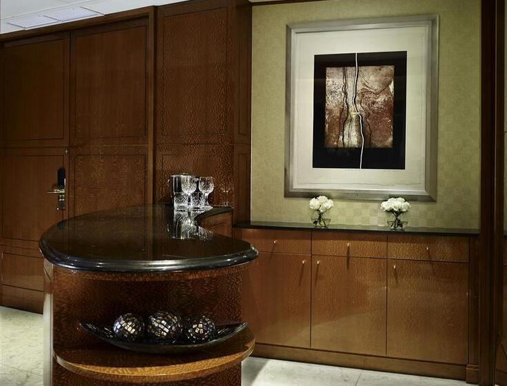 The Park Tower Knightsbridge, A Luxury Collection Hotel, London