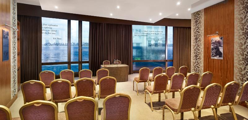 The Park Tower Knightsbridge, A Luxury Collection Hotel, London