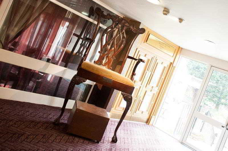 The Queen At Chester Hotel, Bw Premier Collection