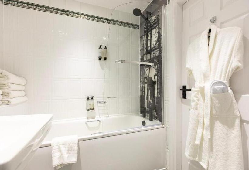 The Queen At Chester Hotel, Bw Premier Collection