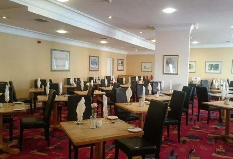 Отель The Roundhouse