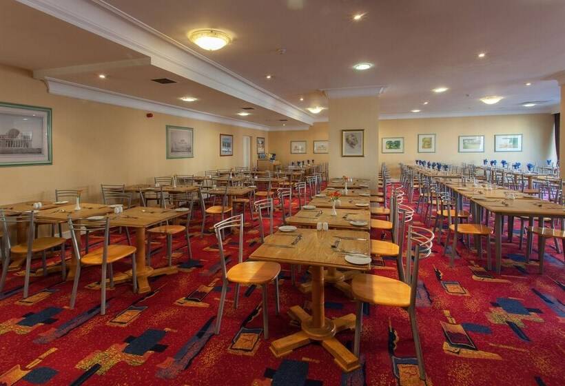 فندق The Roundhouse