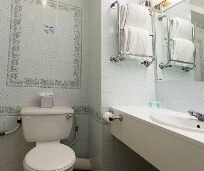 Отель The Roundhouse