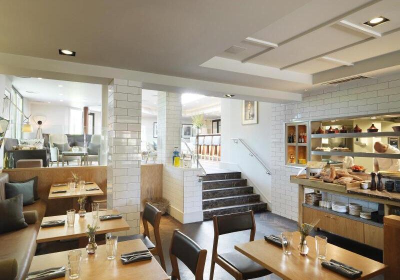 Отель The Runnymede On Thames Adults Only