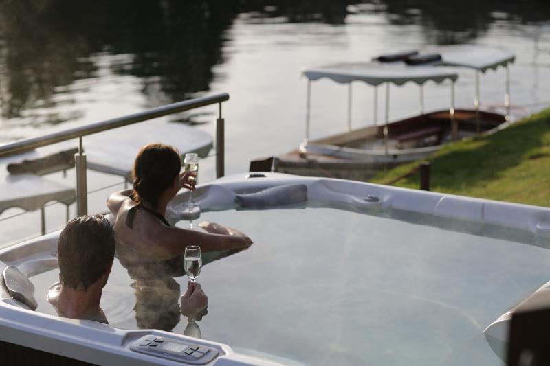 Отель The Runnymede On Thames Adults Only