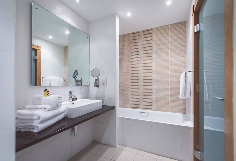 ホテル The Stormont