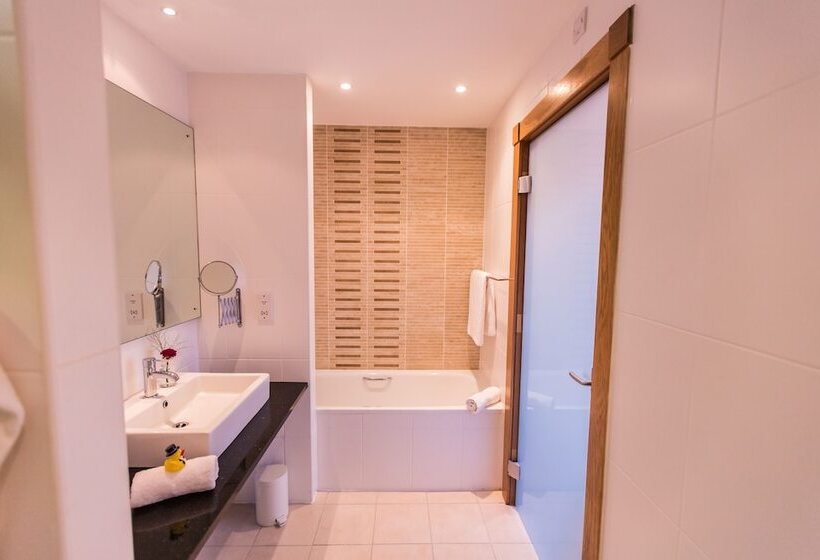 ホテル The Stormont