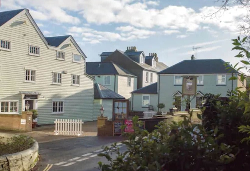 호텔 The White Cliffs