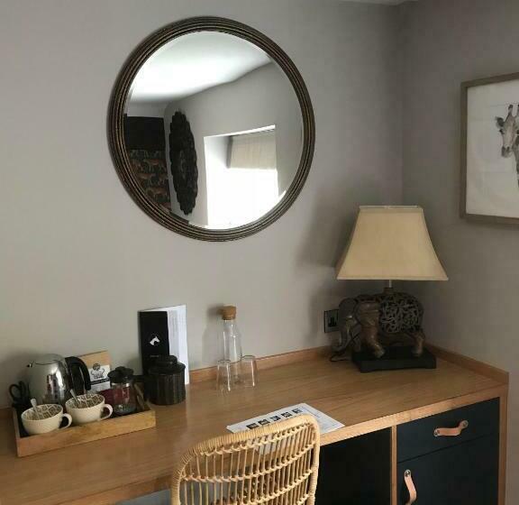 בית מלון כפרי The White Horse