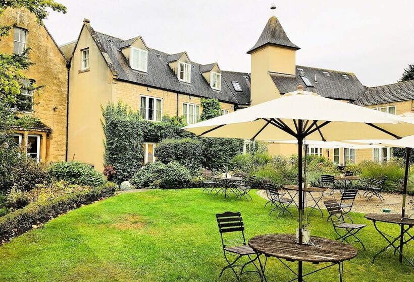 Отель Three Ways House