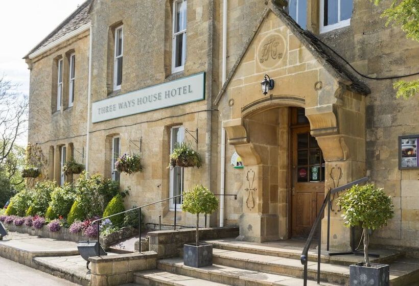 Отель Three Ways House
