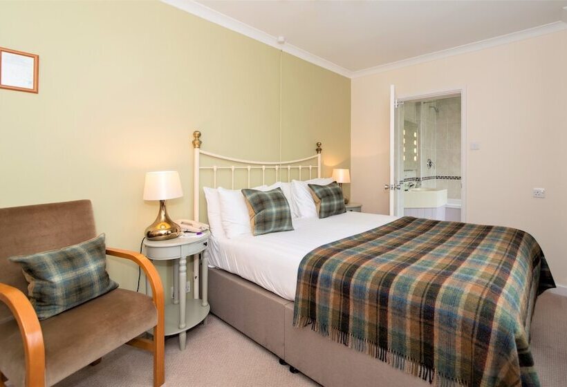 Отель Three Ways House