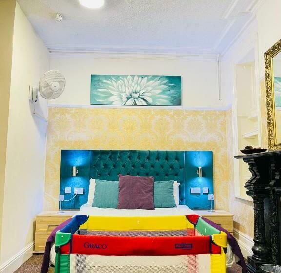 ホテル Trivelles Park