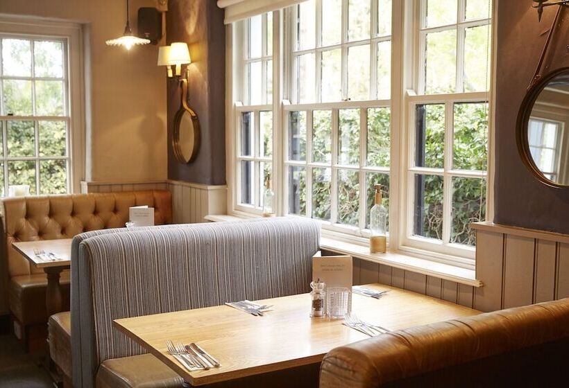 Отель Two Brewers By Chef & Brewer Collection