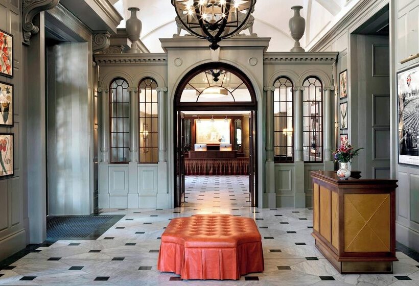 בית מלון כפרי University Arms, Autograph Collection