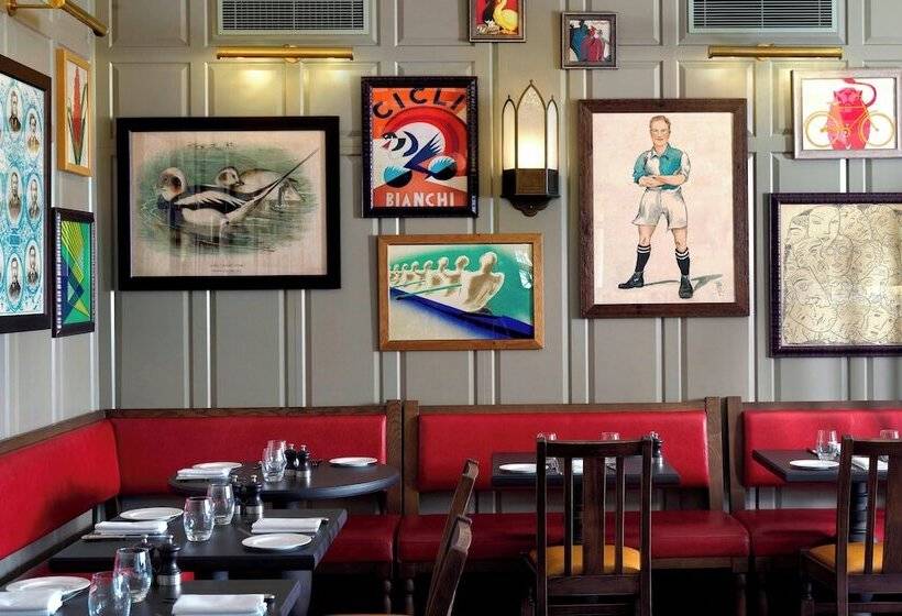 בית מלון כפרי University Arms, Autograph Collection