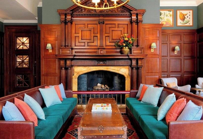 בית מלון כפרי University Arms, Autograph Collection