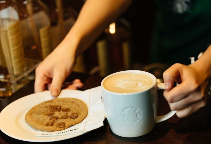 Village Hotel Manchester Hyde