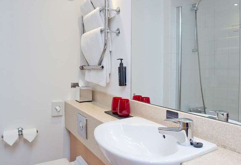 Village Hotel Manchester Hyde