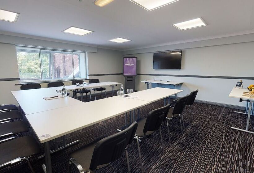 Village Hotel Manchester Hyde