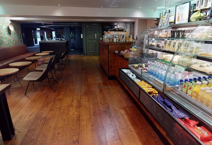 Village Hotel Manchester Hyde