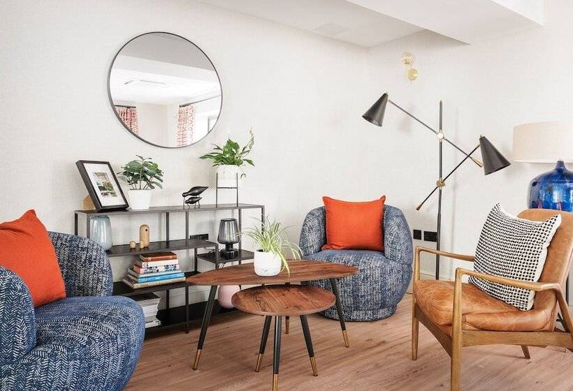 Voco Lythe Hill Hotel & Spa, An Ihg