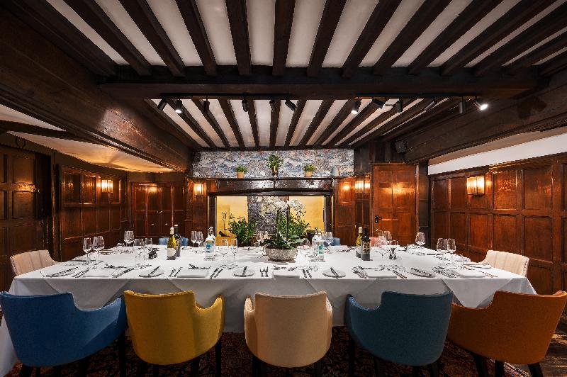 Voco Lythe Hill Hotel & Spa, An Ihg