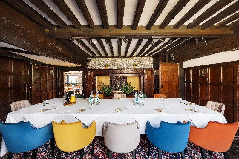 Voco Lythe Hill Hotel & Spa, An Ihg