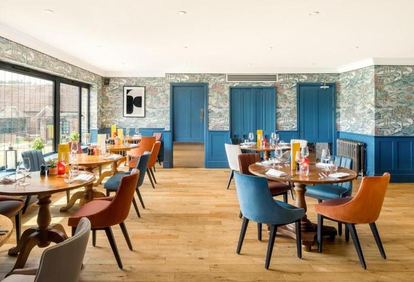 Voco Lythe Hill Hotel & Spa, An Ihg