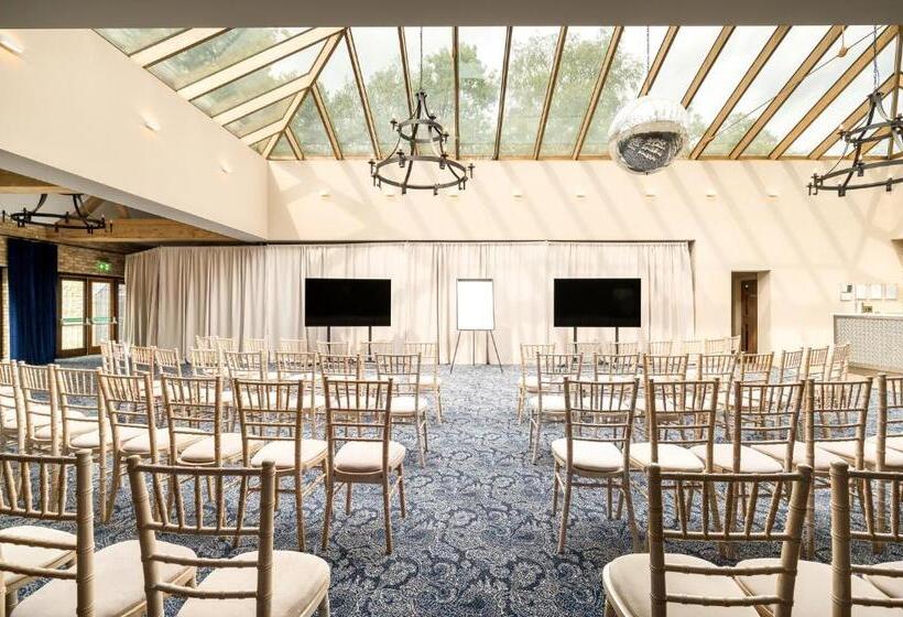 Voco Lythe Hill Hotel & Spa, An Ihg