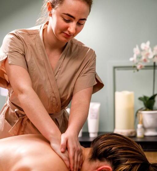 Voco Lythe Hill Hotel & Spa, An Ihg