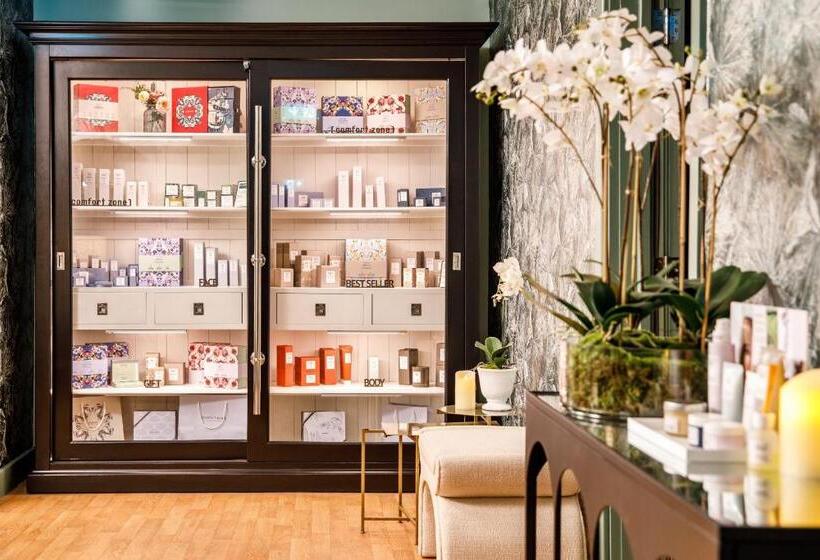 Voco Lythe Hill Hotel & Spa, An Ihg