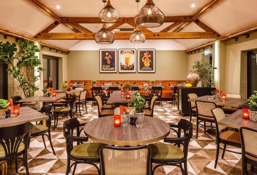 Voco Lythe Hill Hotel & Spa, An Ihg