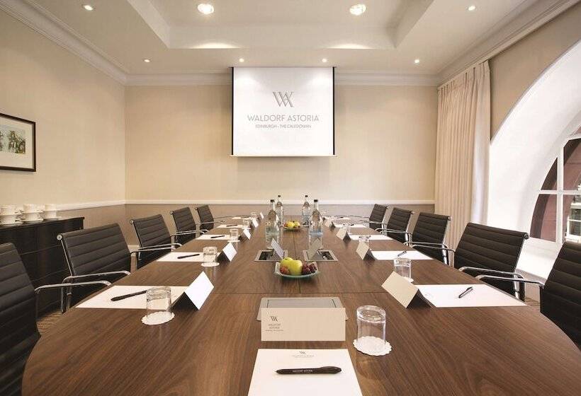 בית מלון כפרי The Caledonian Edinburgh, Curio Collection By Hilton