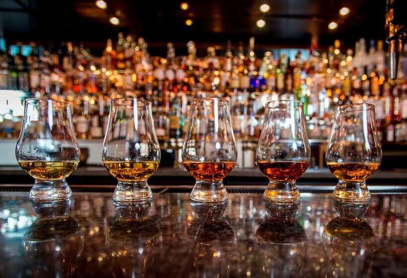 בית מלון כפרי The Caledonian Edinburgh, Curio Collection By Hilton