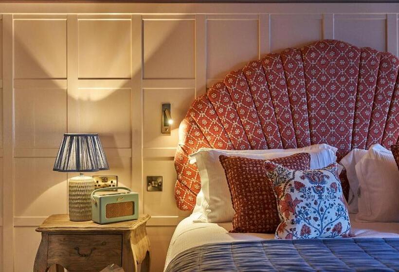 ホテル The White Horse