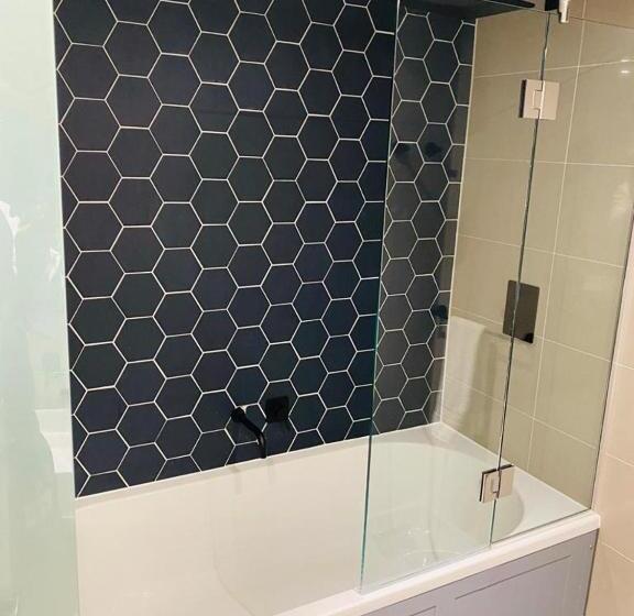 فندق Wildes Inns