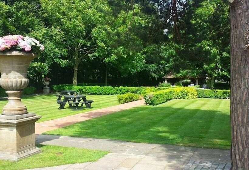 Ye Olde Bell Hotel & Spa