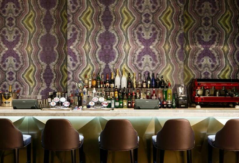 هتل Leicester The Grand