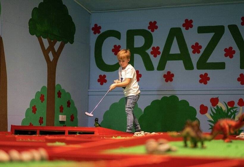 منتجع Moonfleet Manor   A Luxury Family