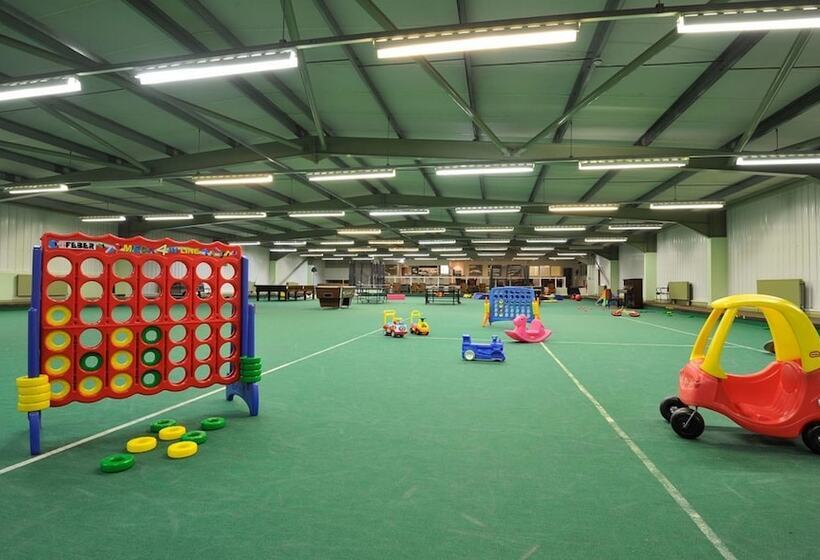 منتجع Moonfleet Manor   A Luxury Family