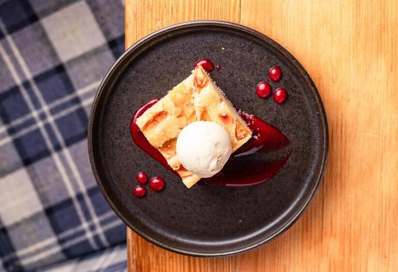 The Crown Hotel, Boroughbridge, North Yorkshire