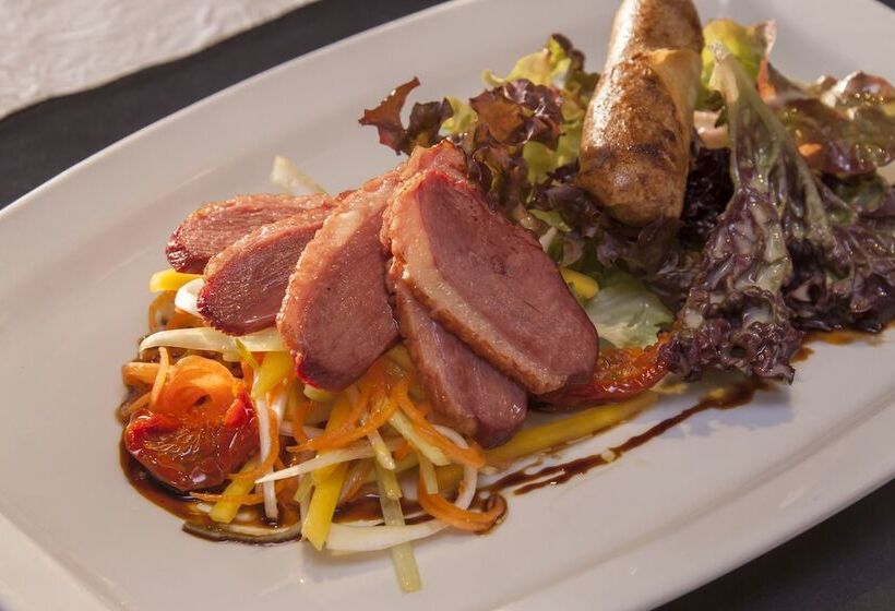 The Farmhouse Hotel And Restaurant