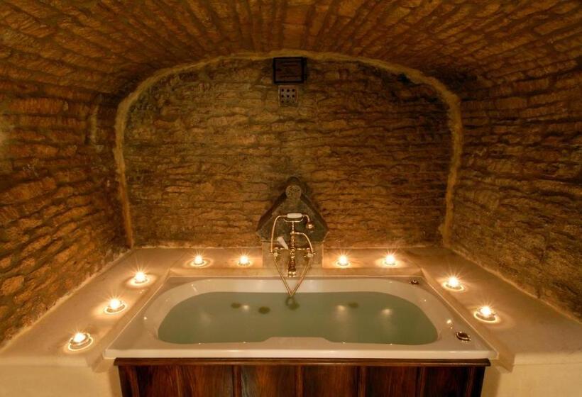 The Manor House Hotel And Golf Club