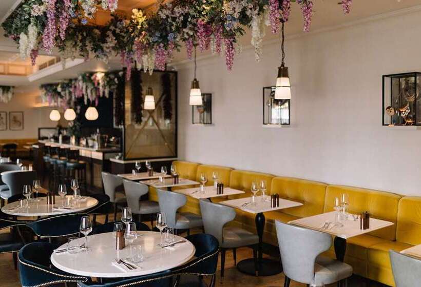 100 Queen S Gate Hotel London, Curio Collection By Hilton